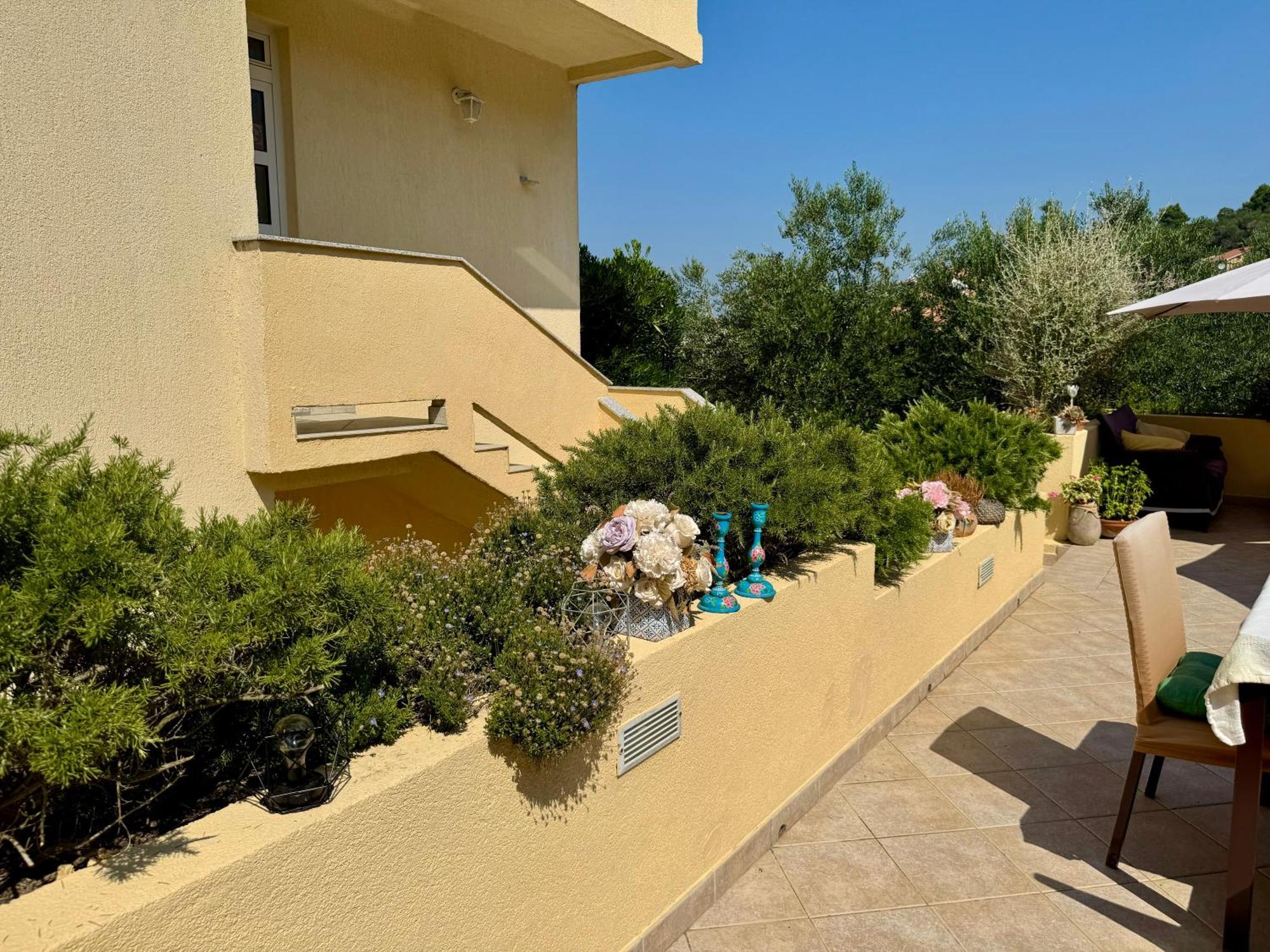 Apartments Maricic Banjol Екстериор снимка