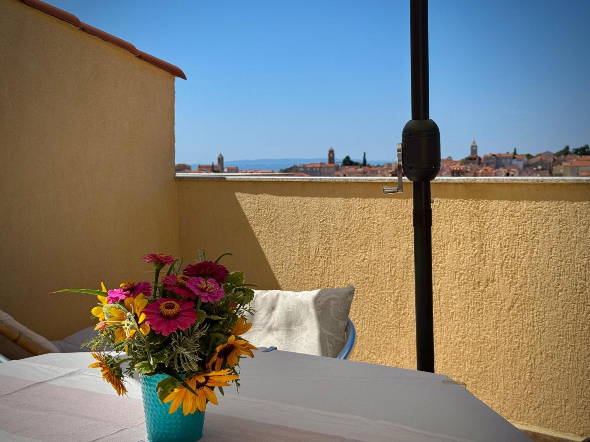 Apartments Maricic Banjol Екстериор снимка