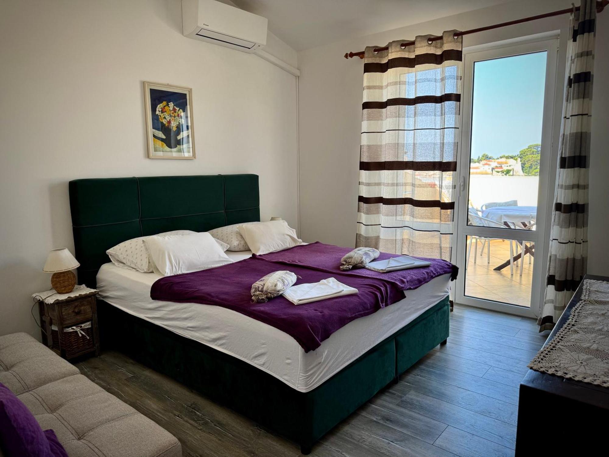 Apartments Maricic Banjol Екстериор снимка