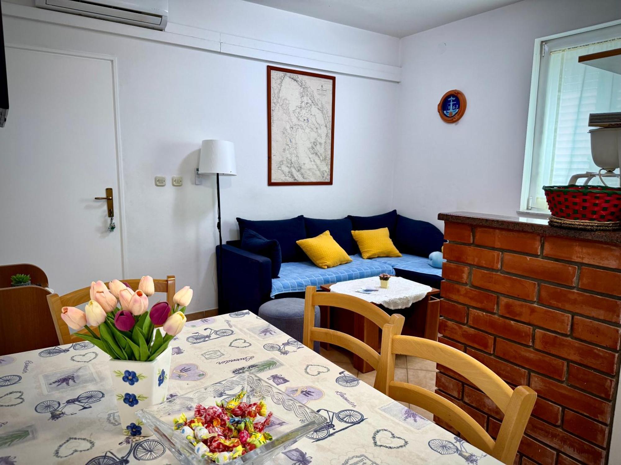 Apartments Maricic Banjol Екстериор снимка